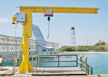 고정 기둥 슬루잉은 워크샵을 위한 장비를 높이는 5대 톤 이동 크레인을 회전시킵니다